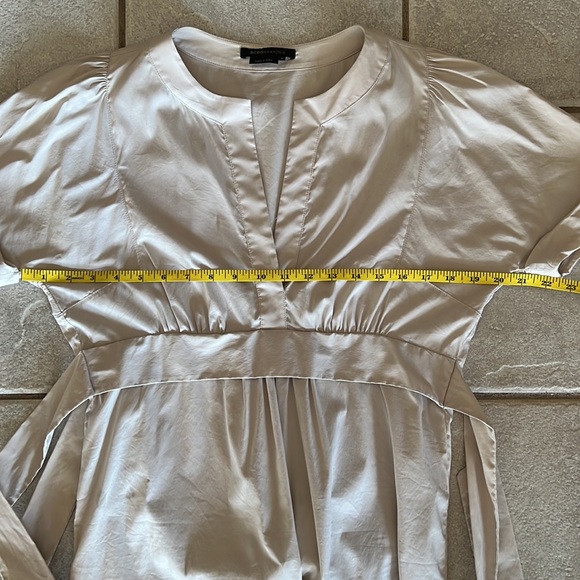 BCBGMAXAZRIA Cream Top Size Medium M - Picture 8 of 8